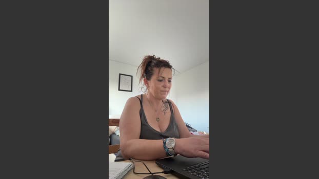 Desiree1951 sucktits Webcam SHOW @ Cam4 25-03-2026