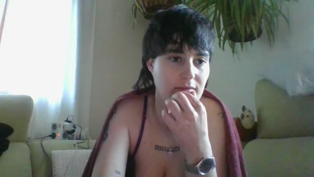 Missnaughty33 Cam Webcam SHOW @ Cam4 24-03-2026