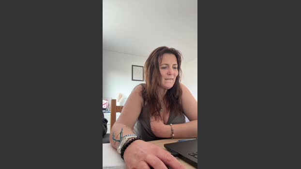 Desiree1951 tits Webcam SHOW @ Cam4 25-03-2026