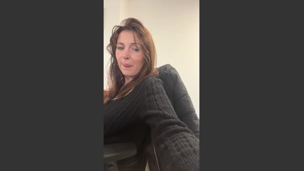Desiree1951 Ass Webcam SHOW @ Cam4 31-03-2026