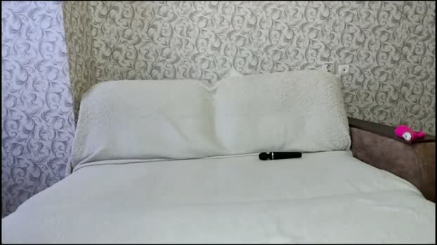 SkylarMoreau kiss Webcam SHOW @ Cam4 01-04-2026