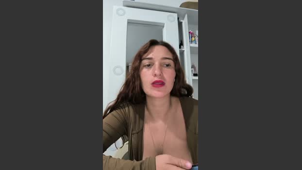 Isabelle_x sucktits Webcam SHOW @ Cam4 02-04-2026