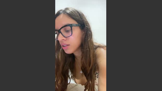 Ashleykitty00 lickpussy Webcam SHOW @ Cam4 03-04-2026