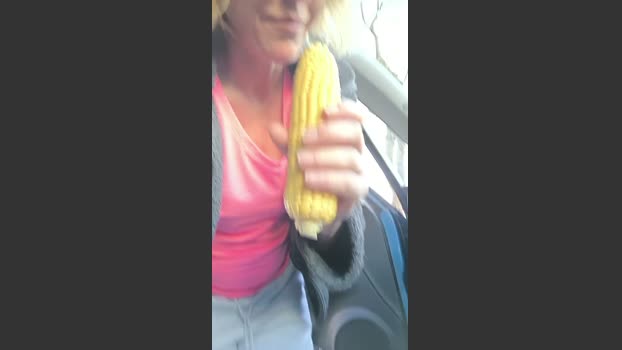 BlueEye_Girl kissing Webcam SHOW @ Cam4 04-04-2026