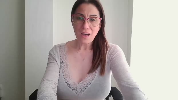 carlottas striptease Webcam SHOW @ Cam4 06-04-2026