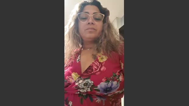 thalia1979 kiss Webcam SHOW @ Cam4 10-04-2026