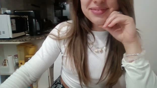 ⬇️ Leiagtv 12-04-2026 Download show Show Topless hard