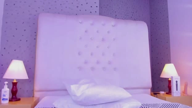 ⬇️ EmmaCame 16-04-2026 Download legs kissing show prettyface