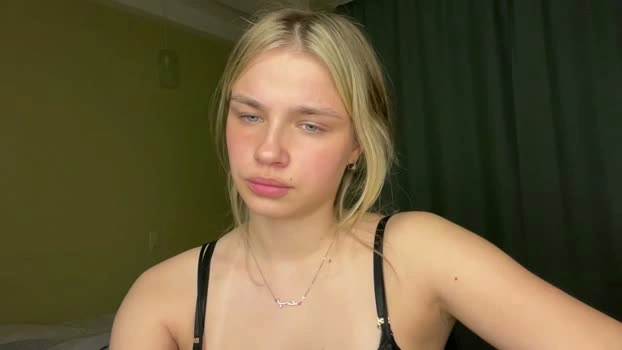 ⬇️ LindseyWatah 17-04-2026 Download Wet Porn playtime fingers