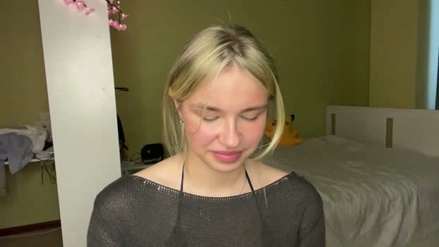 ⬇️ LindseyWatah 19-04-2026 Download spank kiss kissing XXX