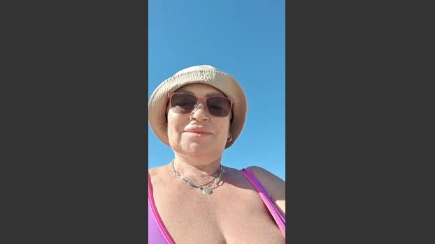 ⬇️ LindaL69 25-04-2026 Download legs striptease prettyface sexy