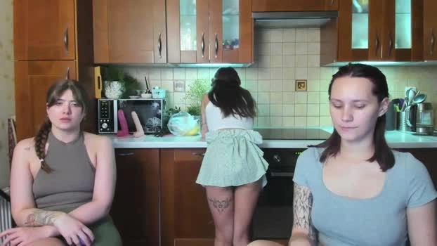 ⬇️ HotCaramelsTrio 26-04-2026 Download ass orgasm bj-dildo kiss