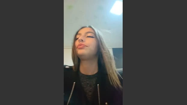 ⬇️ lamalasuerte661 28-04-2026 Download fuck fingers big beauty
