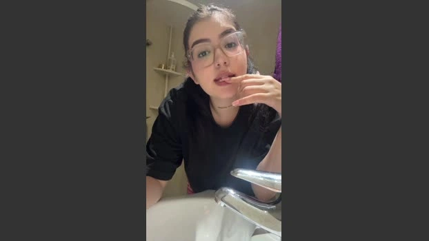 ⬇️ Monse9 28-04-2026 Download legs ass pussy ass