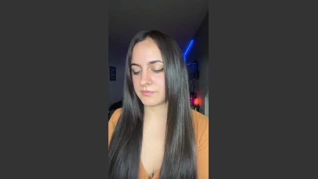 lola2032 01-06-2026 Download Show sexybody horny sucktits