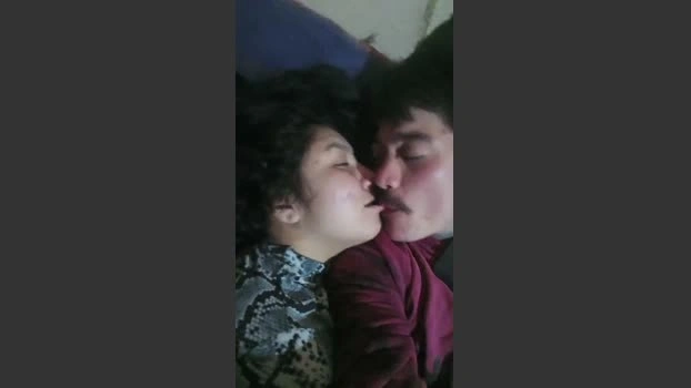 parati666 05-06-2026 Download cute kiss suck bigtoys
