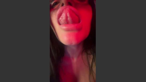 ladeanoir 10-06-2026 Download bigboobs prettyface moan Show