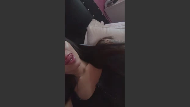 srtamaag 14-06-2026 Download sexygirl lick lovense tits