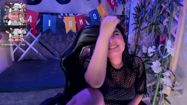 DaphneContry 17-06-2026 Download kiss Cam fingers lick