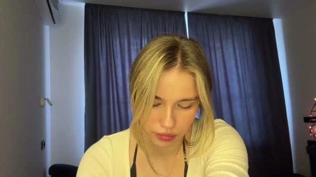 LindseyWatah 17-06-2026 Download kinky strip orgasm bigass