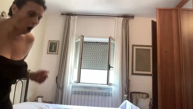 martinabigst 19-06-2026 Download fuck Topless Ass spanking