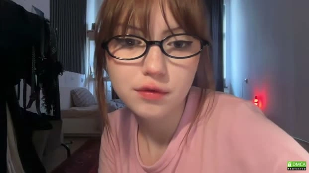 lilyx52470 28-07-2026 Download Nude fuckme striptease legs